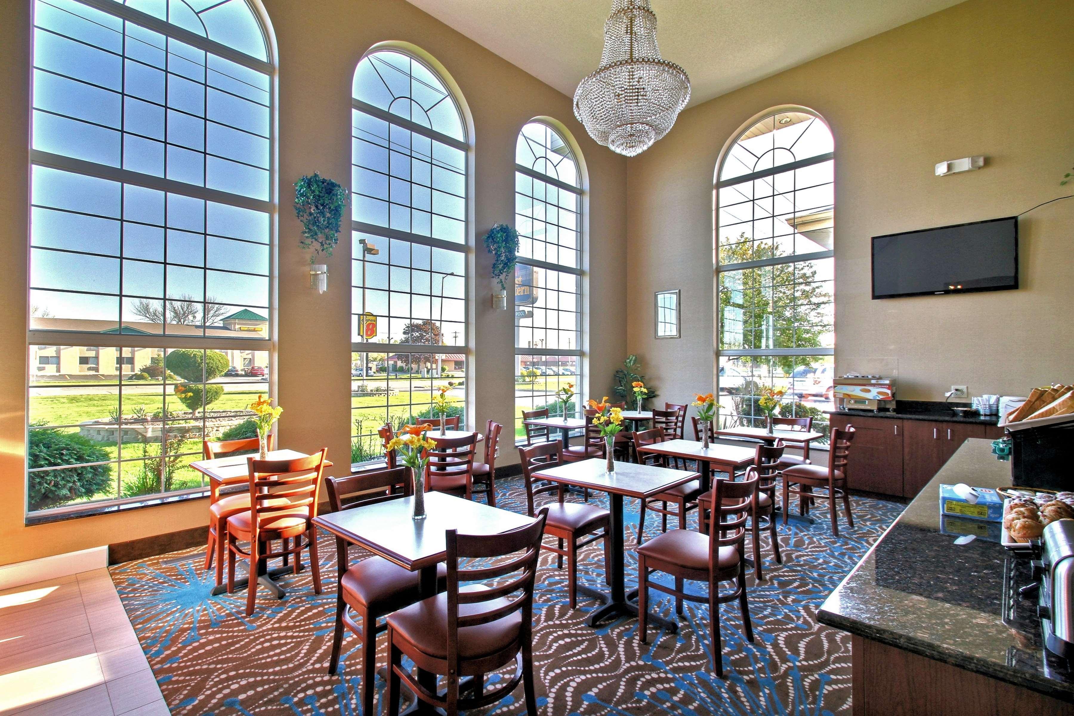 Best Western Airport Inn Moline Exterior foto